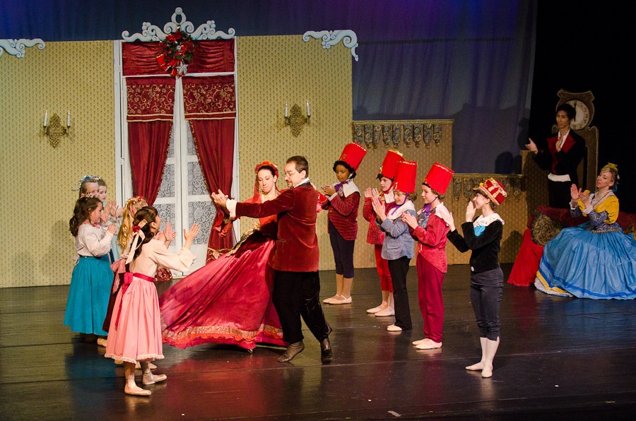 nutcracker11113048.jpg