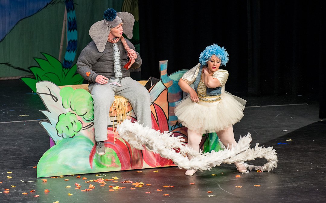 seussical120604016.jpg