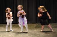 dance13050837_small.jpg