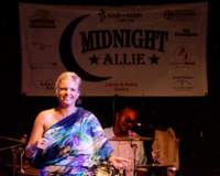 midnightallie16085974_small.jpg