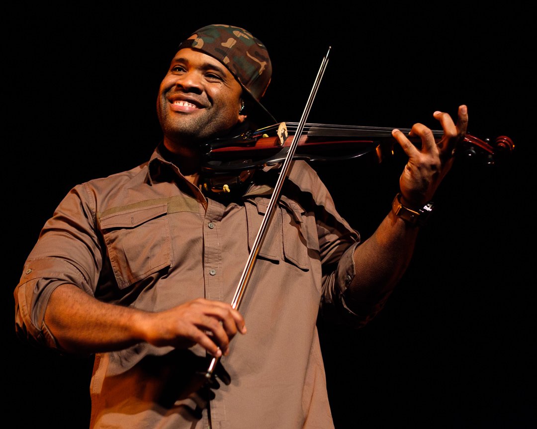 blackviolin16044341.jpg