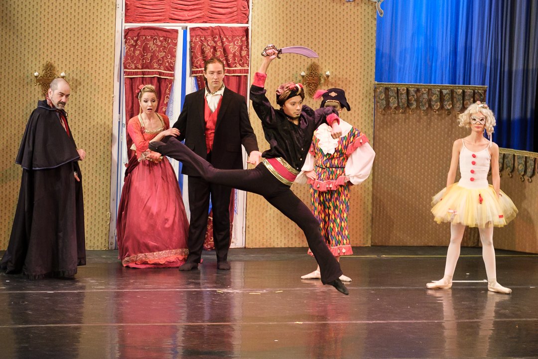 nutcracker211228.jpg