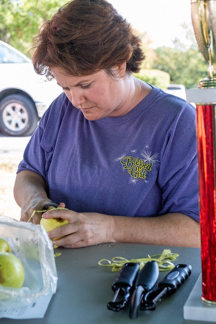 applepeeling1909271.jpg