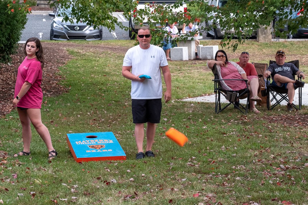 cornhole19099.jpg