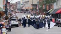 parade190936_small.jpg