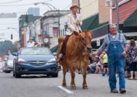 parade190998_small.jpg